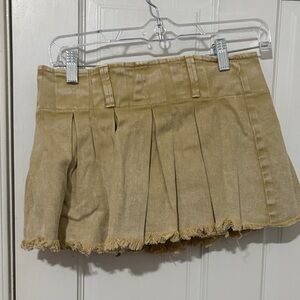 Forever 21 Tan Pleated Skirt